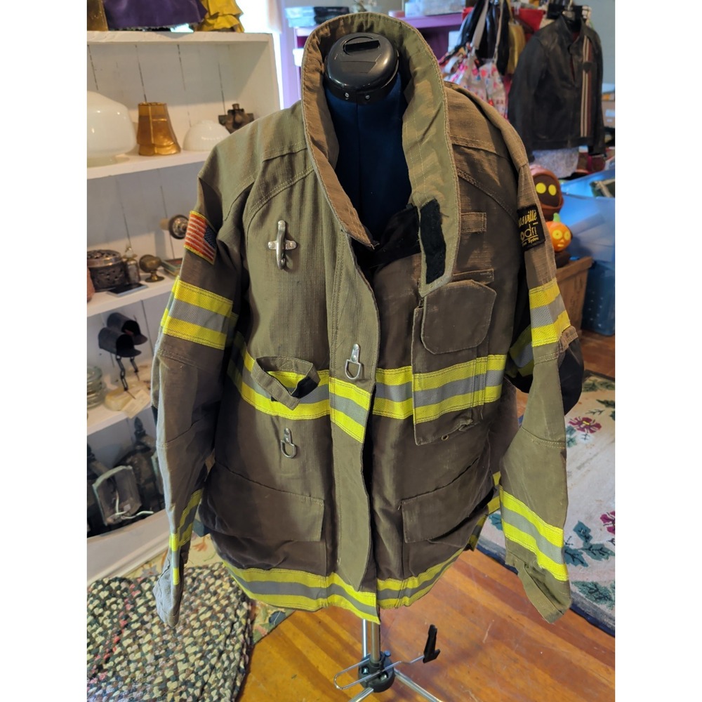Vintage Janesville Retired Firefighter Turnout Jacket Shell Speigeltown 58x32R